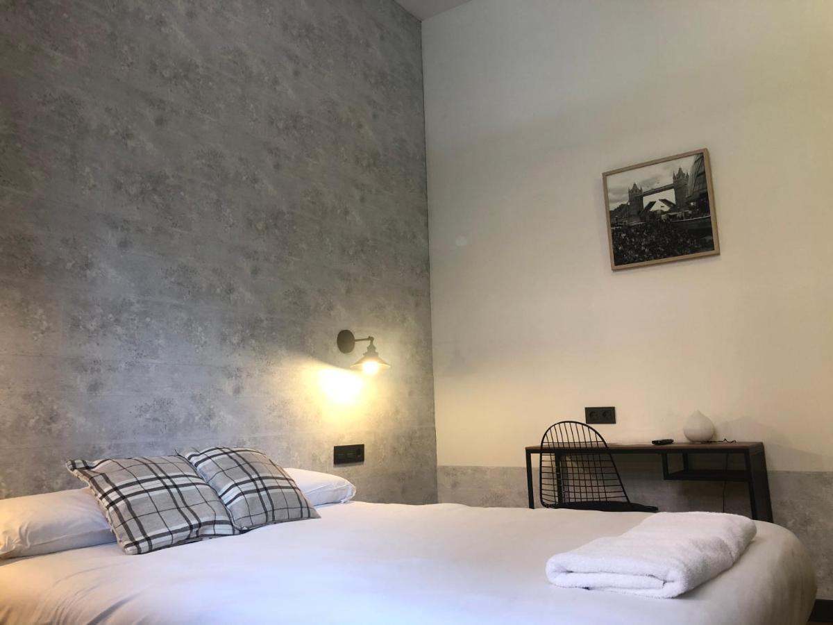 Pension H30 Bilbao Luaran gambar